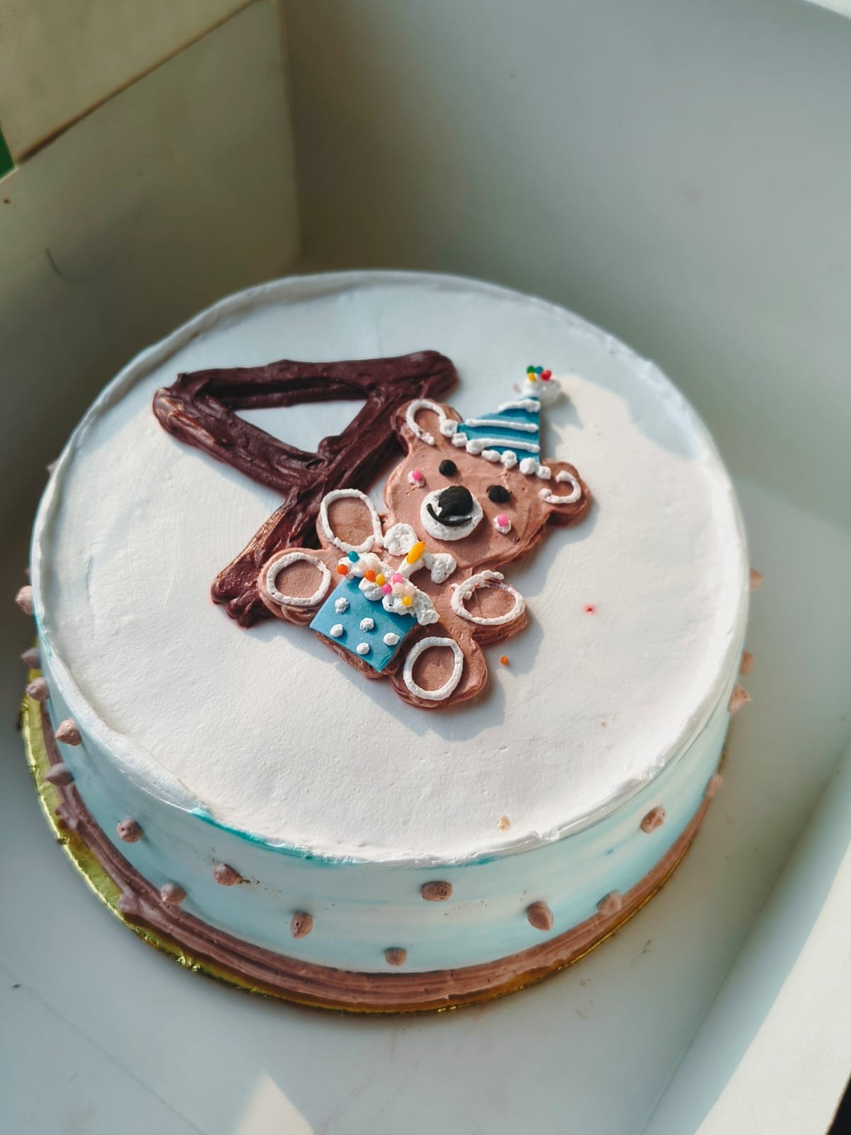 Custom cake by Palette of Desserts
